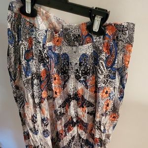 Patterned pants